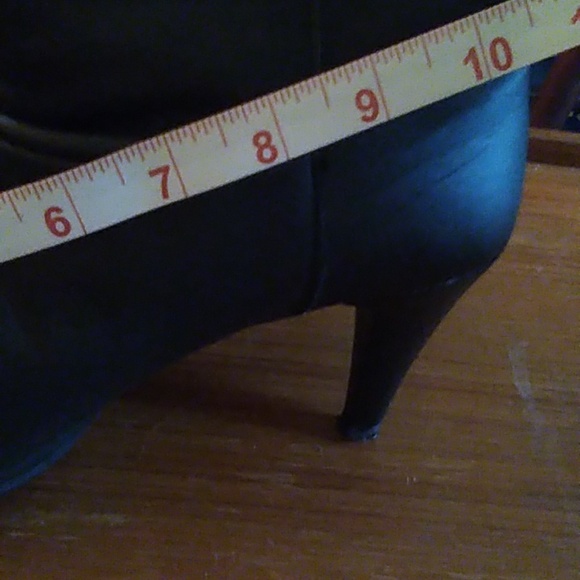 Women size 10 leather booth - Picture 8 of 14